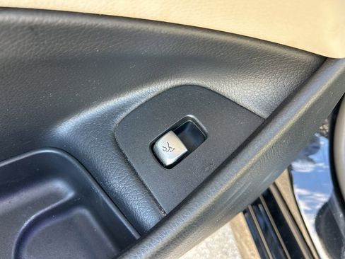 Used 2019 Mercedes-Benz E 300 w/ Premium 1 Package image 19