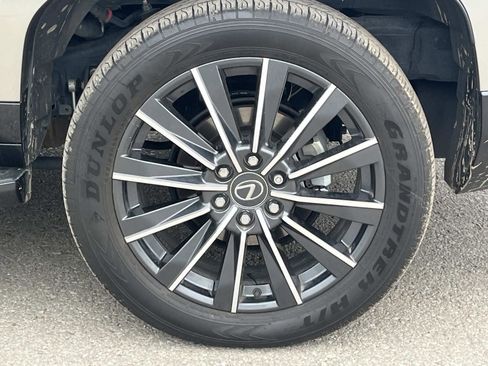 Used 2025 Lexus GX 550 550 Luxury w/ Cold Area Package image 12