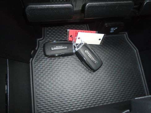 Used 2024 RAM 3500 Limited w/ Safety Group image 86