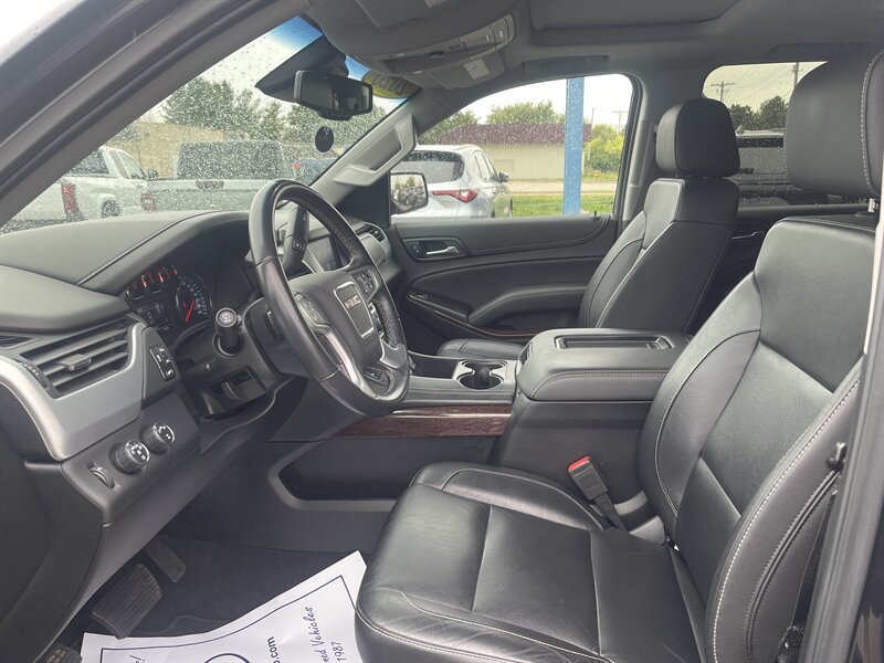 Used 2020 GMC Yukon SLT w/ Value Plus Edition AWD/4WD image 13