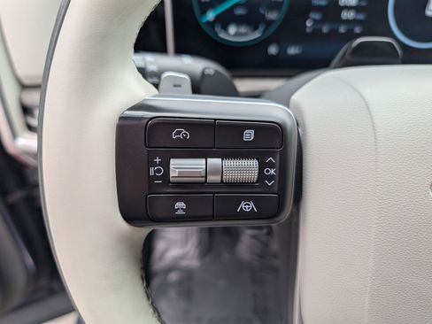 Used 2025 Hyundai Santa Fe Calligraphy AWD/4WD image 16