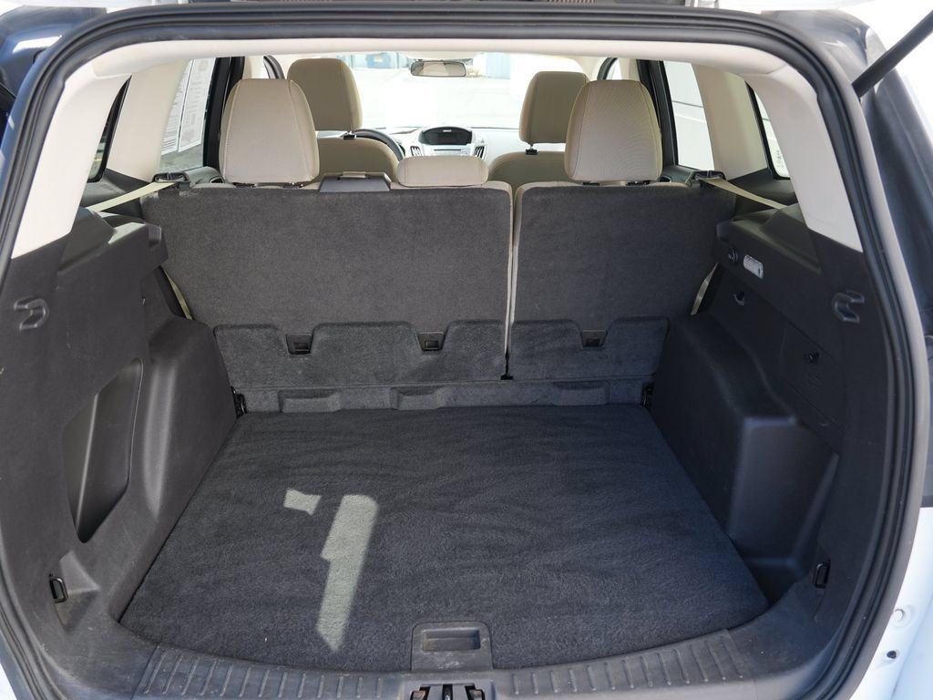Used 2017 Ford Escape SE AWD/4WD image 28