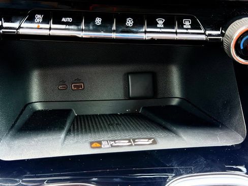 New 2026 Chevrolet Traverse Z71 w/ Enhanced Driving Package AWD/4WD image 42