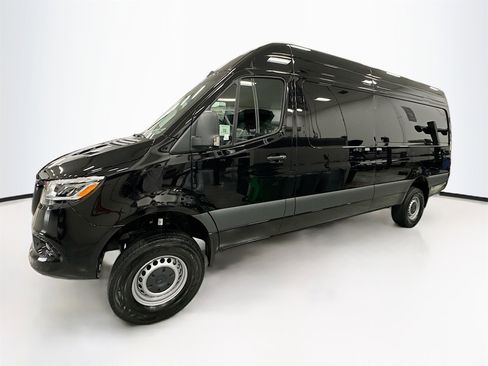 New 2026 Mercedes-Benz Sprinter 2500 image 5