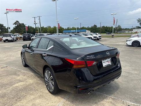 Used 2025 Nissan Altima 2.5 SL AWD/4WD image 5