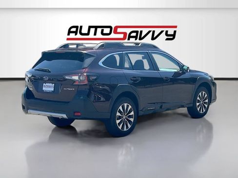 Used 2025 Subaru Outback Limited AWD/4WD image 7
