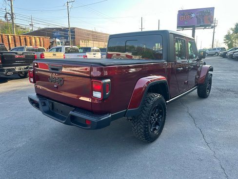 Used 2022 Jeep Gladiator Sport AWD/4WD image 7