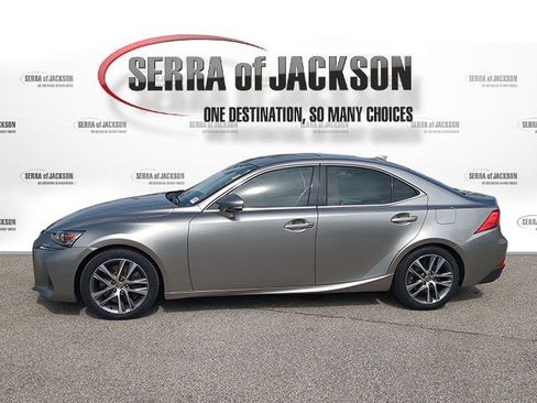 Used 2018 Lexus IS 300 IS 300 w/ Accessory Package 2 image 5