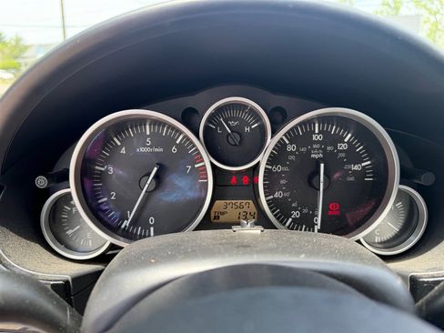 Used 2006 MAZDA MX-5 Miata Sport w/ Suspension Pkg RWD image 11