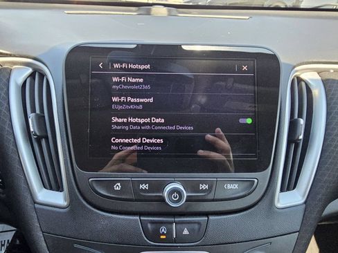 Used 2022 Chevrolet Malibu LS FWD image 37