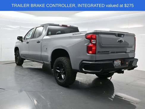 Used 2024 Chevrolet Silverado 1500 Custom Trail Boss w/ Dark Appearance Package AWD/4WD image 5