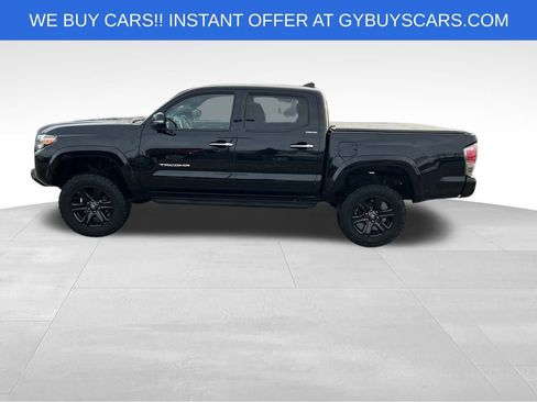 Used 2018 Toyota Tacoma Limited image 2