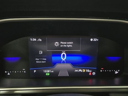 Used 2025 Volkswagen Taos SE image 26