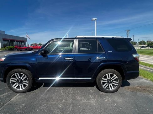 Used 2023 Toyota 4Runner Limited AWD/4WD image 13