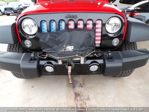 Used 2015 Jeep Wrangler Sport AWD/4WD image 28