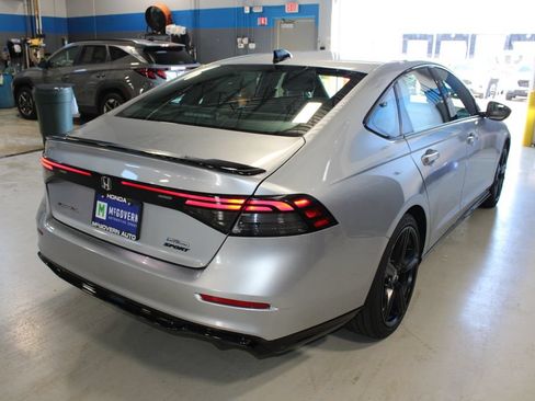 Used 2025 Honda Accord Sport image 27