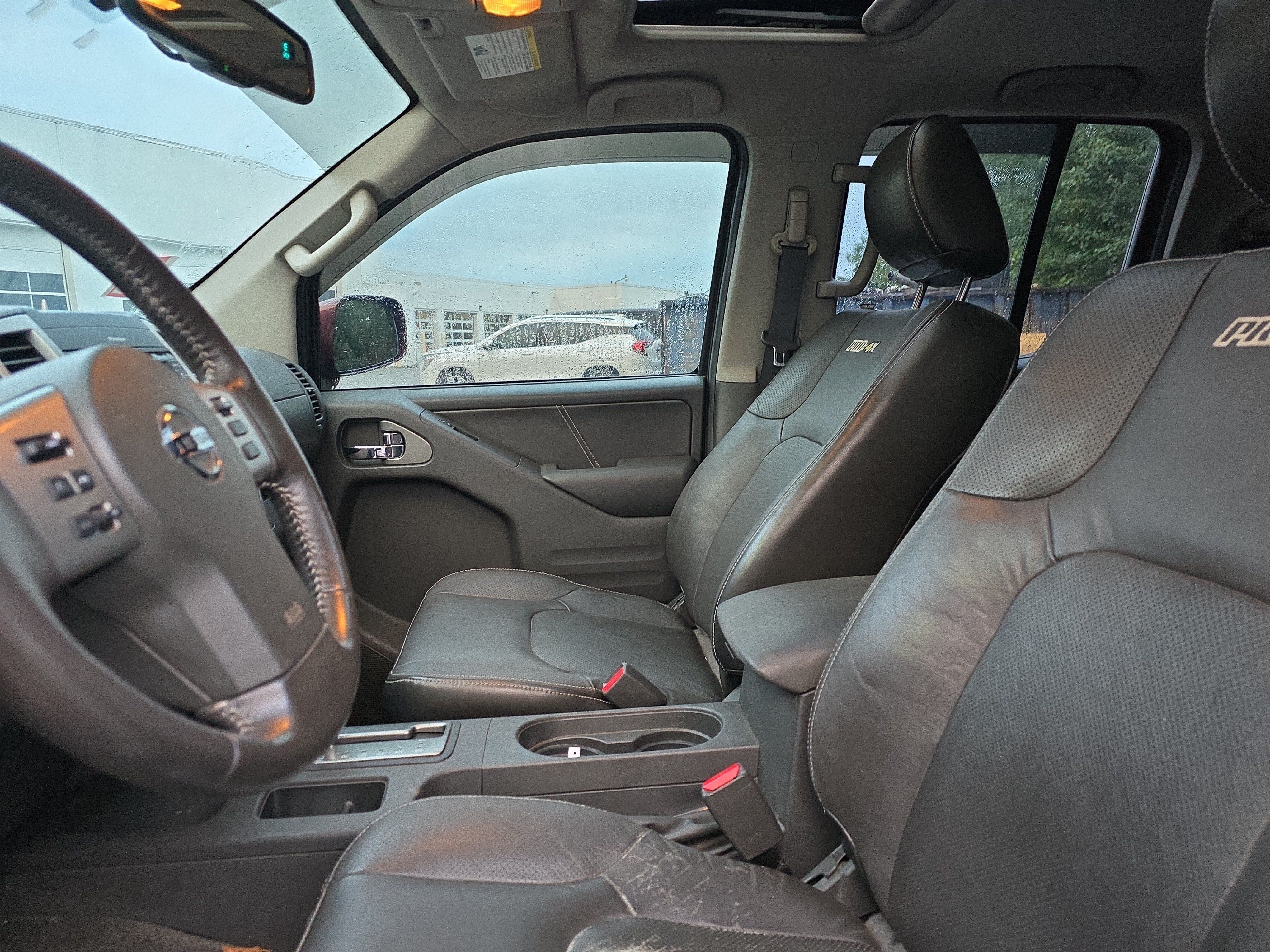 Used 2016 Nissan Frontier PRO-4X w/ Pro-4x Luxury Package AWD/4WD image 13