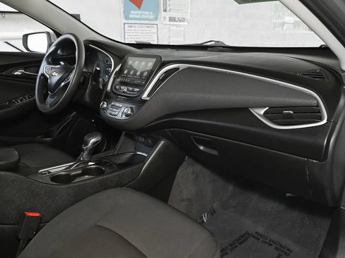 Used 2024 Chevrolet Malibu LT FWD image 39