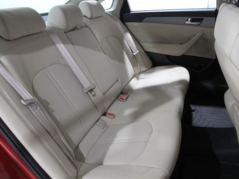 Used 2015 Hyundai Sonata SE image 15