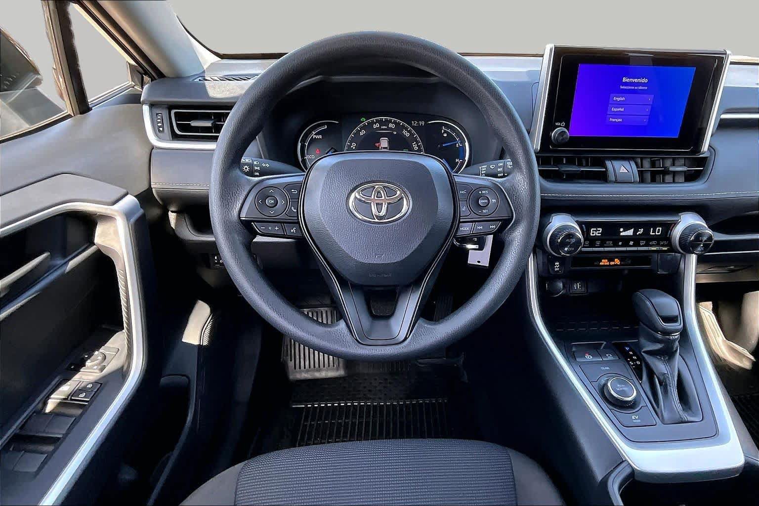 Certified 2024 Toyota RAV4 LE AWD/4WD image 5