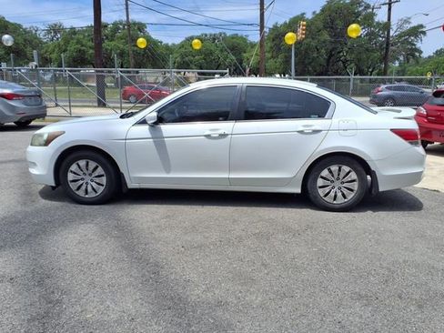 Used 2009 Honda Accord LX image 4