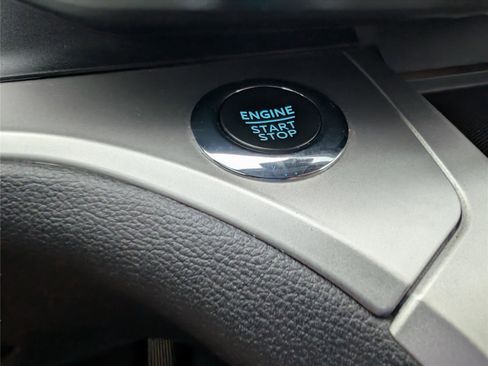 Used 2022 Ford Explorer XLT RWD image 47