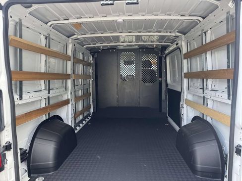 Used 2025 RAM ProMaster 2500 w/ U-Haul Equipment Group FWD image 13