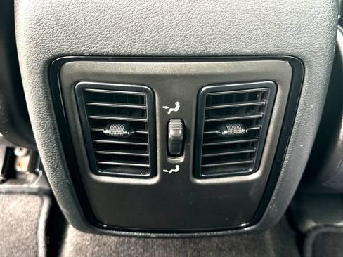 Used 2022 Dodge Durango GT AWD/4WD image 25