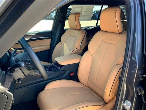 New 2025 Jeep Grand Cherokee L Summit w/ MOPAR Finishing Package image 10