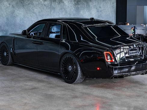 Used 2026 Rolls-Royce Phantom Sedan RWD image 17