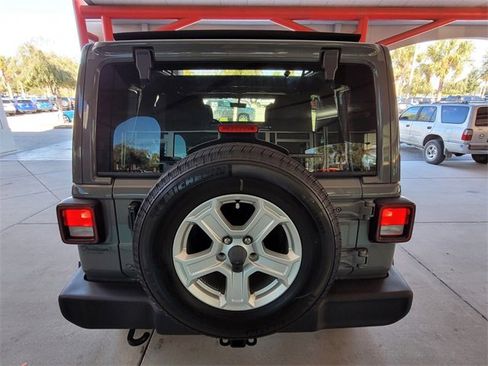 Certified 2022 Jeep Wrangler Unlimited Sport w/ Sun And Sound Package image 13