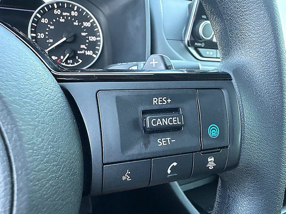 Used 2021 Nissan Rogue SV FWD image 20