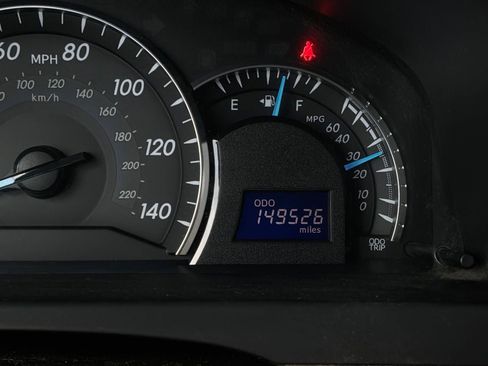 Used 2013 Toyota Camry XLE FWD image 38