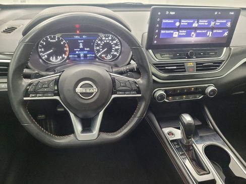 Used 2023 Nissan Altima 2.5 SR w/ SR Premium Package FWD image 22
