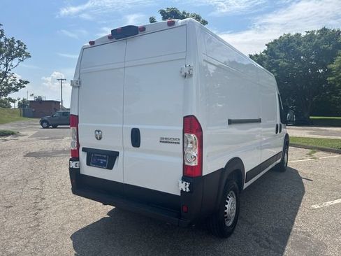 Used 2026 RAM ProMaster 2500 w/ Convenience Group FWD image 10