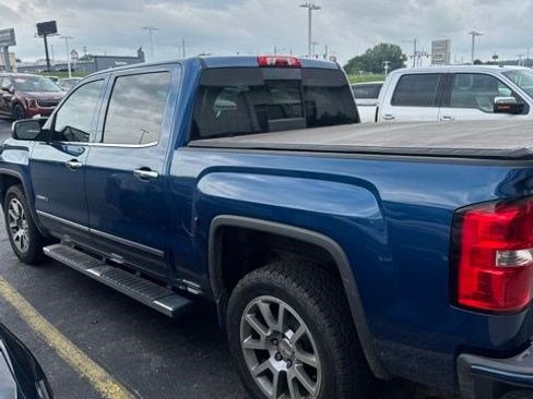 Used 2015 GMC Sierra 1500 Denali w/ Driver Alert Package AWD/4WD image 3