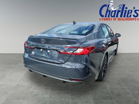 New 2026 Toyota Camry SE FWD image 4