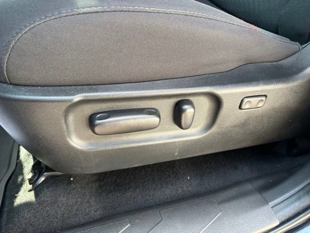 Used 2022 Toyota Tacoma SR5 AWD/4WD image 24