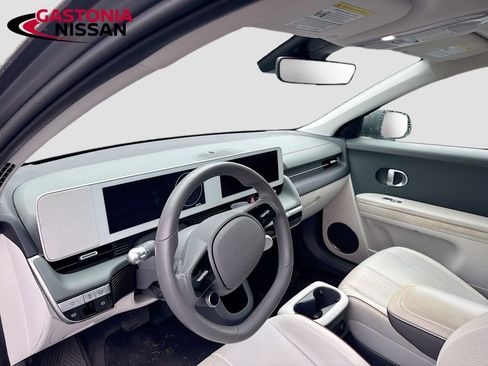 Used 2023 Hyundai Ioniq 5 SEL image 11