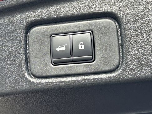 New 2026 Nissan Pathfinder SV image 14