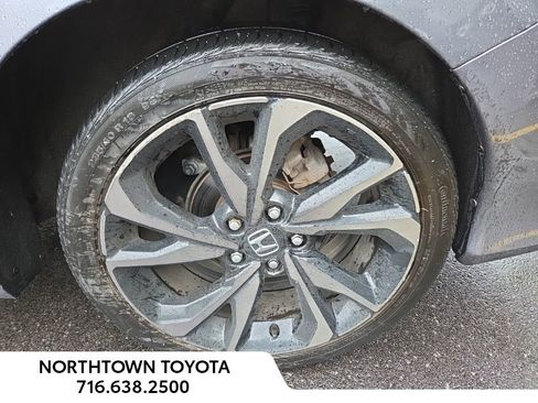 Used 2020 Honda Civic Sport image 11