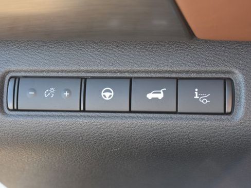 Used 2024 Nissan Pathfinder Platinum w/ Cargo Package image 29