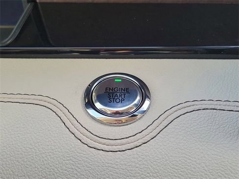 Used 2020 Lincoln Navigator Reserve w/ Luxury Package image 17