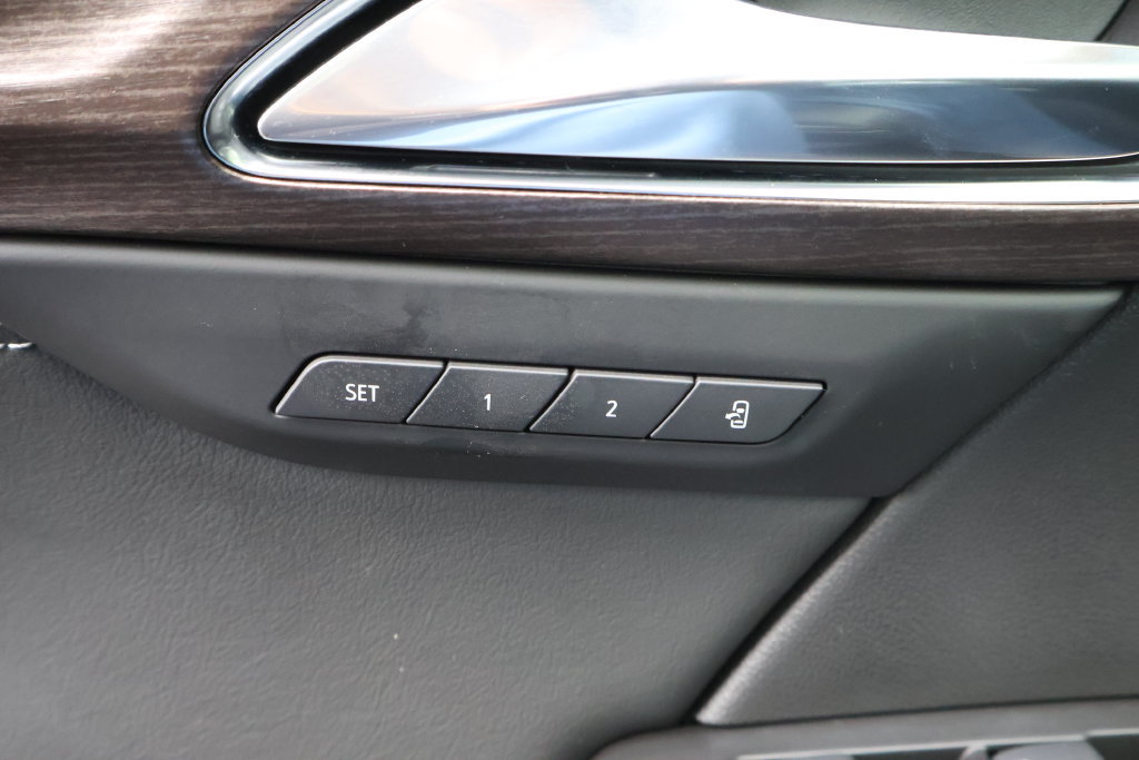 Certified 2023 Buick Envision Avenir AWD/4WD image 41