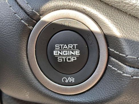 Used 2023 Dodge Durango SXT Launch Edition image 28