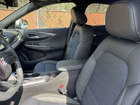 New 2026 Buick Envista Preferred image 11