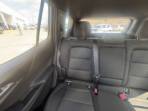 Used 2025 Chevrolet Equinox LT FWD image 38