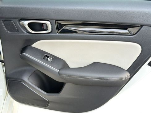 Used 2024 Honda Civic Touring image 31