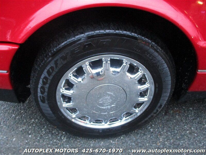 Used 1992 Cadillac Allante FWD image 15