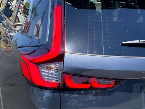 Used 2025 Honda CR-V Sport image 28